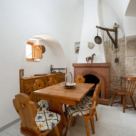 Trulli Nenetta E Nannino * Monopoli