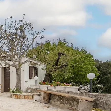 Apartment Trulli Nenetta E Nannino By Il Pumo Di Puglia